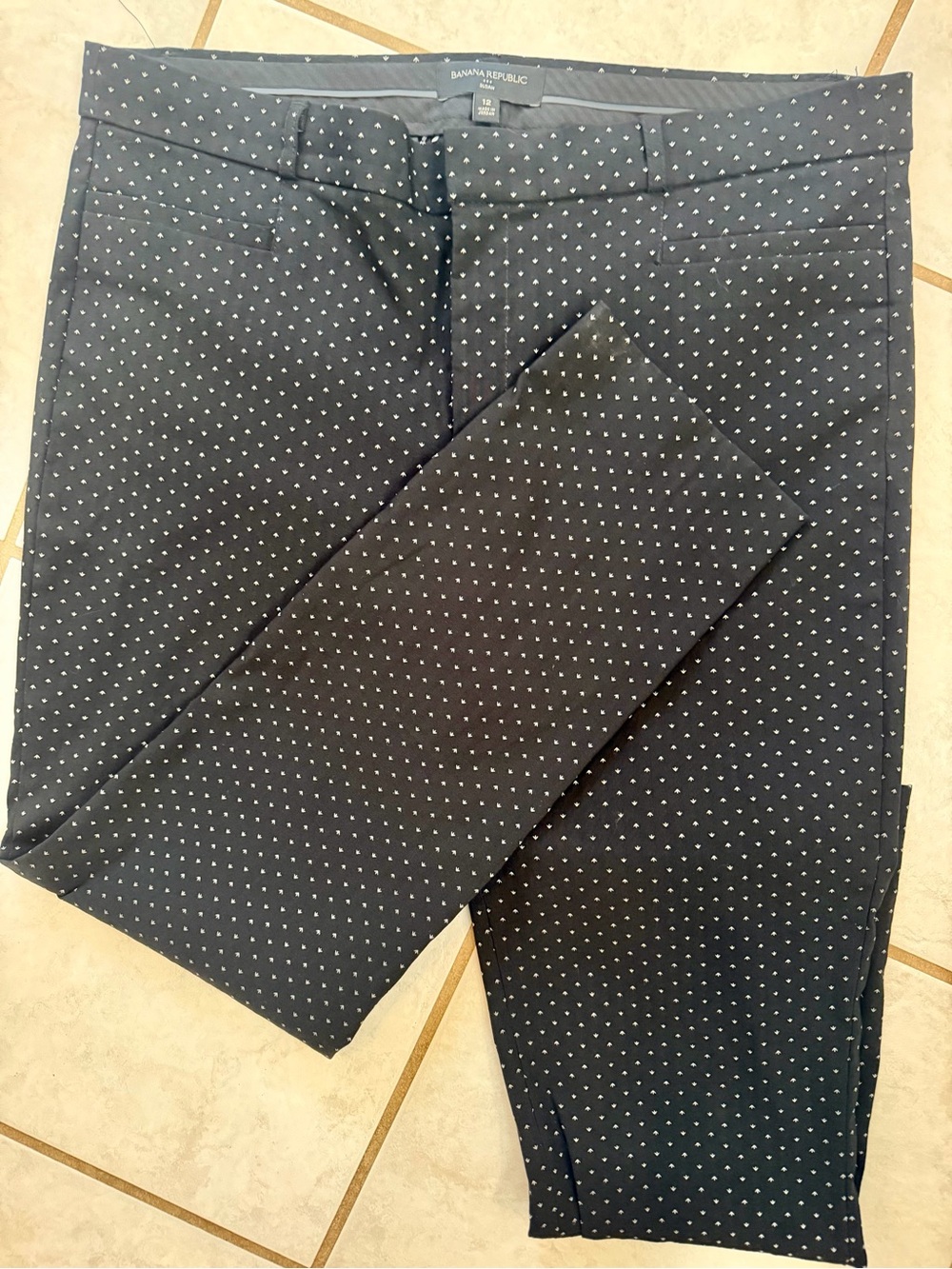 Banana Republic Sloan Black Pants with palm tree leaf Detail